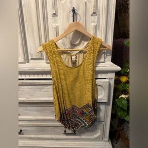 Yellow tank with cross back